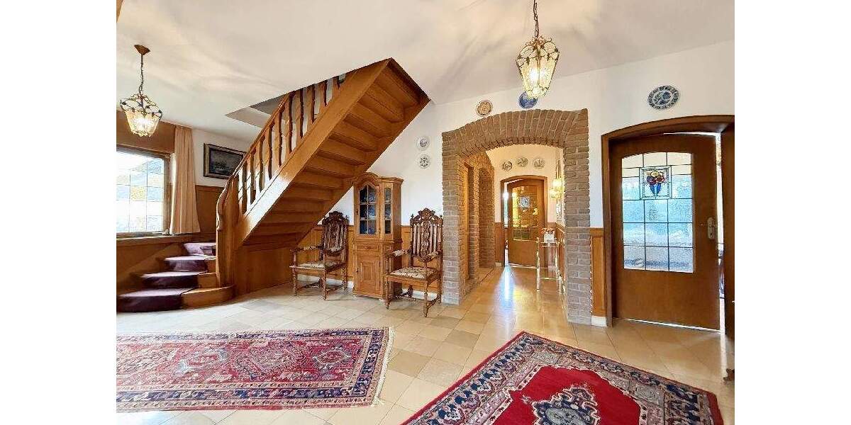 TOLLES ANWESEN MIT SCHWIMMBAD IN KREFELD-KLIEDBRUCH! 9 zimmer