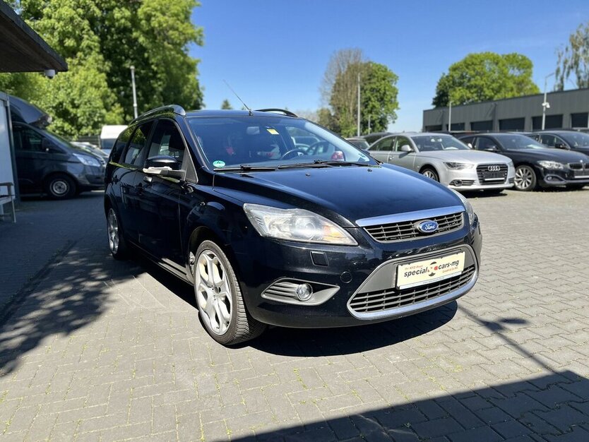 Ford Focus Titanium / LPG / Sitzheizung / Xenon / AHK 299.000 km 3.990 € Mönchengladbach 41066
