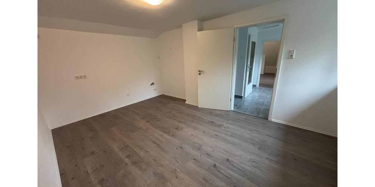 Neuer Ausbau - Erstbezug - Elberfeld Kruppstr. - 2,5 Zi. Wohnung 2.5 zimmer