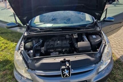 Peugeot 307 134.412 km 2.500 € Düsseldorf 40479