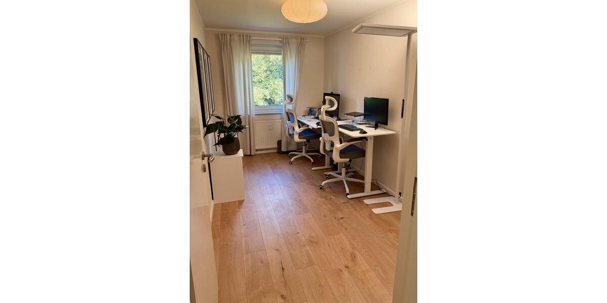 Etagenwohnung Solingen Aufderhöhe - 4 Zimmer, 135 m&sup2;, 499.000&euro; | Angebot:27440014