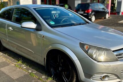 Opel Astra 93.367 km 2.900 &euro; Meerbusch 40670