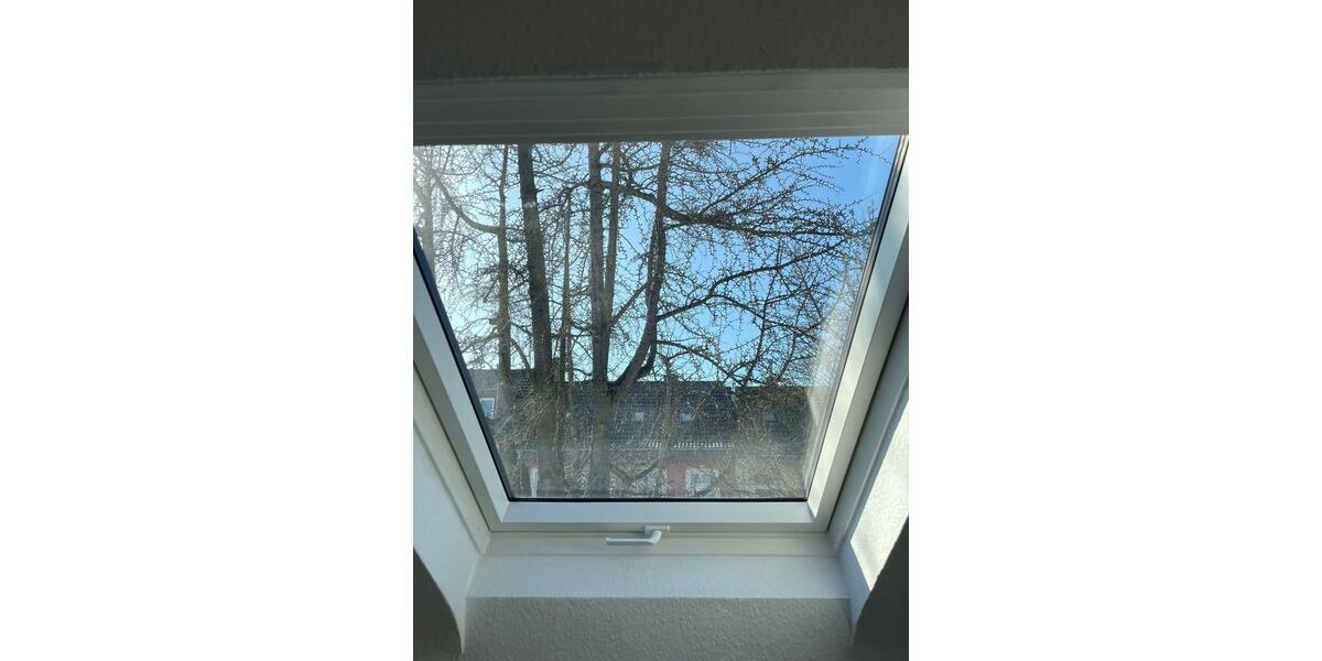 Dachgeschoßwohnung Krefeld - 3 Zimmer, 80 m&sup2;, 159.000&euro; | Angebot:25408308