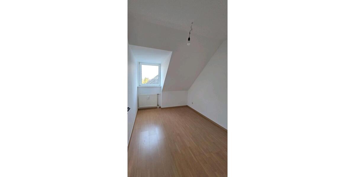 Maisonettenwohnung Meerbusch Kierst - 3.5 Zimmer, 90 m&sup2;, 1.170&euro; | Angebot:25421971