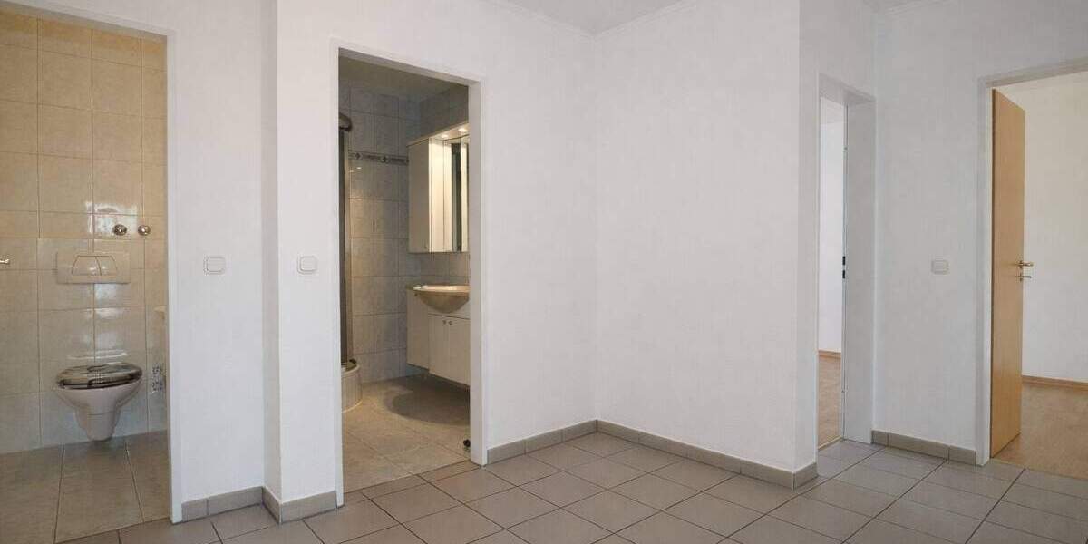 Etagenwohnung Neuss Stadionviertel - 3 Zimmer, 78 m&sup2;, 249.000&euro; | Angebot:25689677