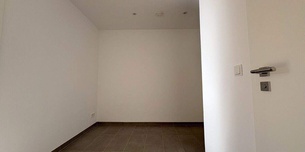 Erstbezug nach Sanierung: Modernes Apartment in begehrter Lage von Düsseldorf-Niederkassel 1 zimmer