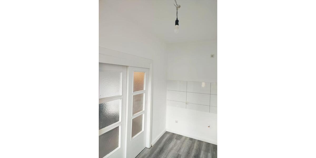 Etagenwohnung Duisburg Mittelmeiderich - 1 Zimmer, 46 m&sup2;, 340&euro; | Angebot:25720453