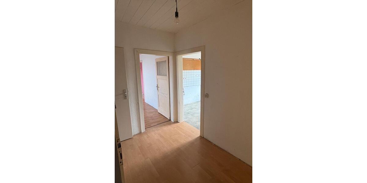 Etagenwohnung Mönchengladbach Ost - 3 Zimmer, 75 m&sup2;, 750&euro; | Angebot:25635943