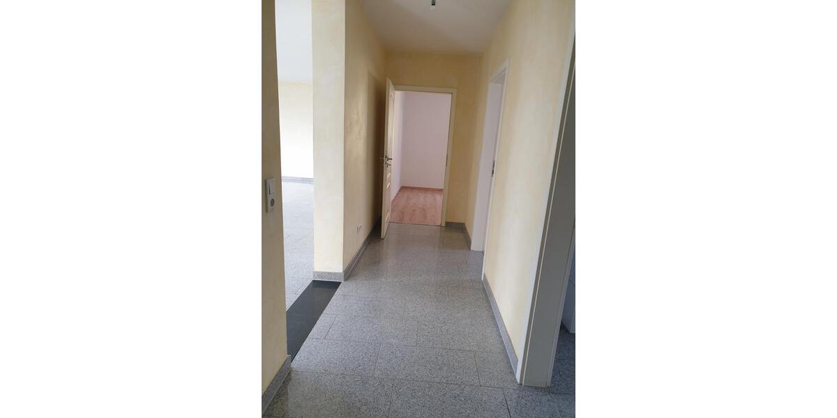 Etagenwohnung Langenfeld (Rheinland) - 3 Zimmer, 95 m&sup2;, 365.000&euro; | Angebot:25839539