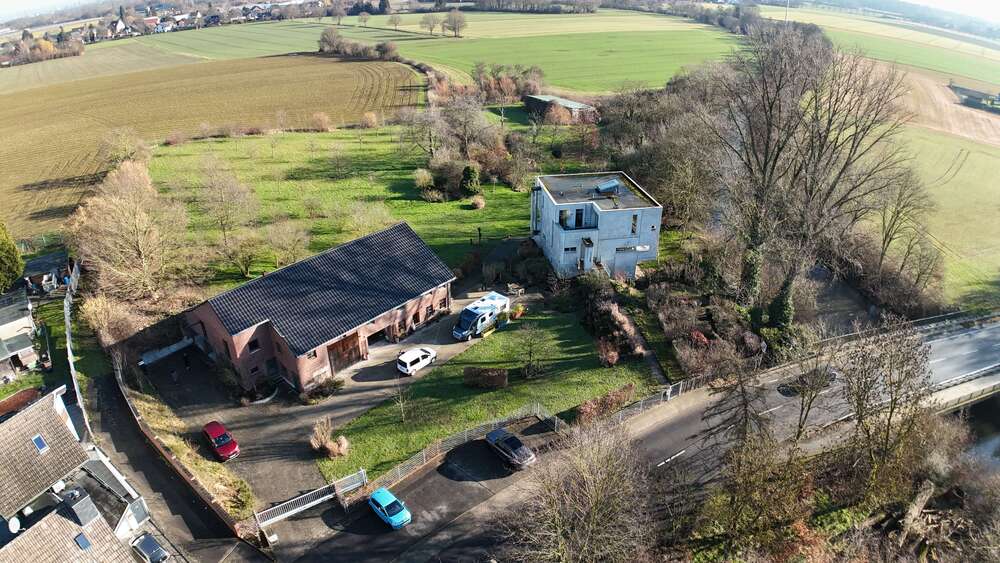 Einfamilienhaus Grevenbroich Hemmerden - 7 Zimmer, 260 m&sup2;, 4.000&euro; | Angebot:26237755