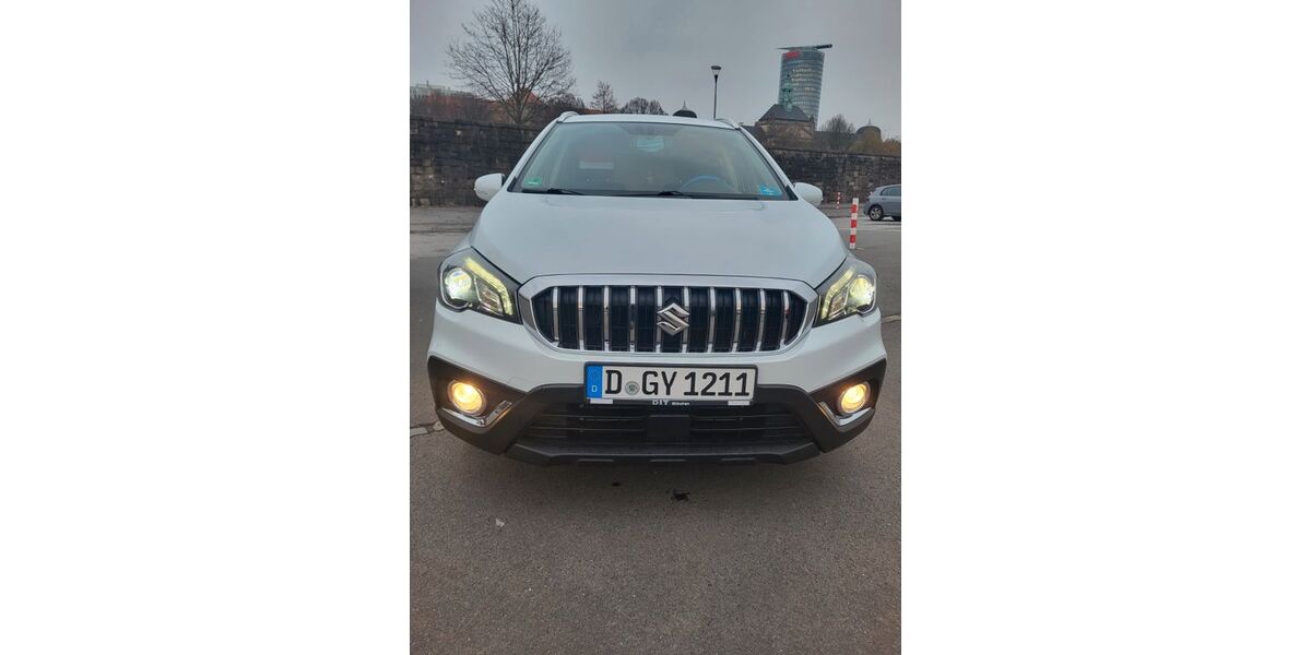 Suzuki (SX4) S-Cross 104.210 km 13.970 &euro; Düsseldorf 40468