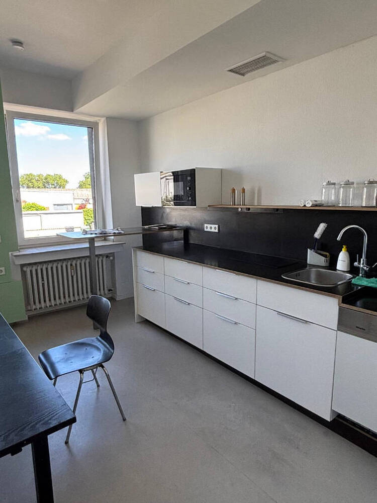 Büroräume in Köln-Ehrenfeld - 20-28 m², 4-6 Arbeitsplätze - All-in-Miete