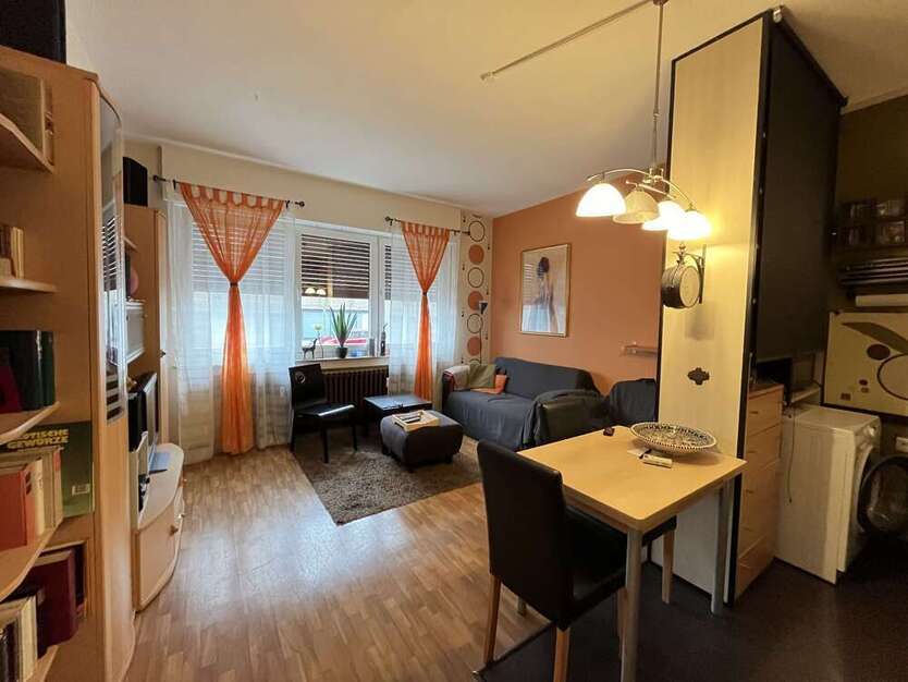 Wohnung zum Kaufen in Düsseldorf 169.000 € 49.6 m²