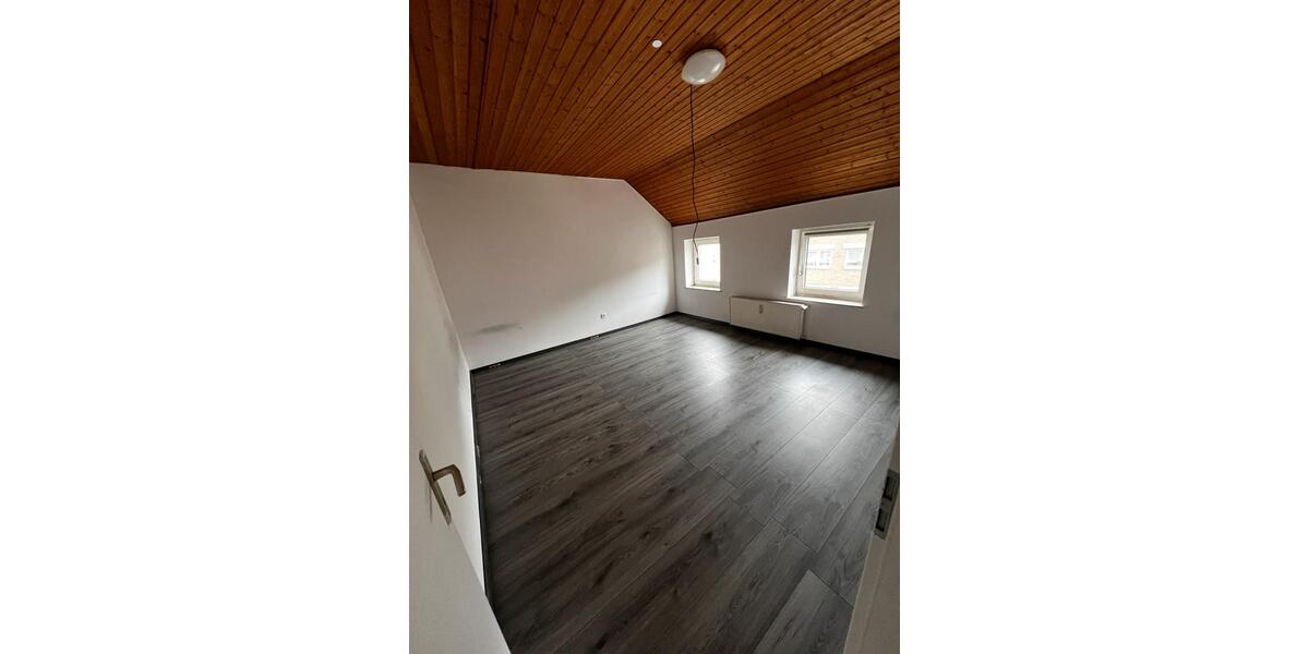 Mehrfamilienhaus, Wohnhaus Mönchengladbach - 7 Zimmer, 200 m&sup2;, 319.000&euro; | Angebot:26396597