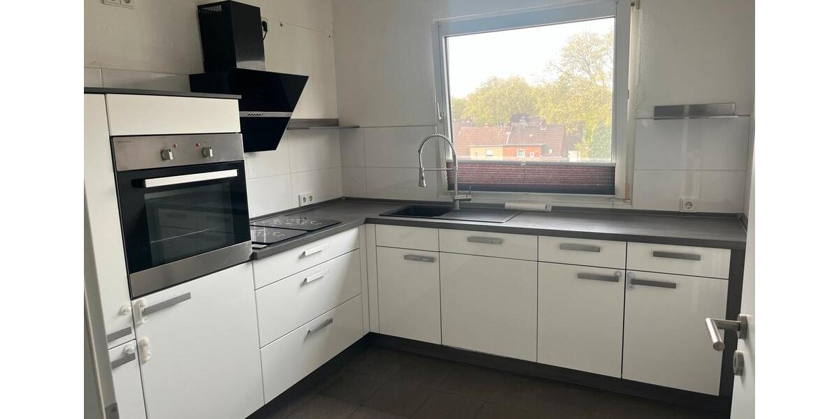 Dachgeschoßwohnung Duisburg Rheinhausen - 1 Zimmer, 85 m&sup2;, 580&euro; | Angebot:26420220