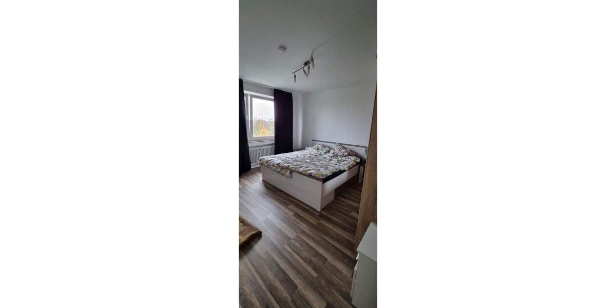 MFH Ratingen Mitte, 14 Wohnungen 790 qm Wfl., 6 Garagen, 3 Stellplätze zimmer