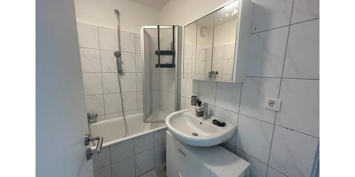 Erdgeschoßwohnung Solingen Wald - 2 Zimmer, 75 m&sup2;, 910&euro; | Angebot:25146704