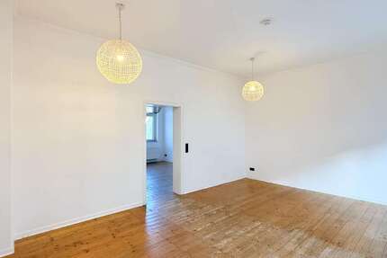 Haus zum Mieten in Krefeld 1.100 € 139 m² 3.5 zimmer