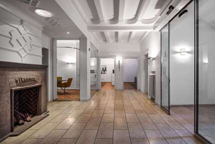 Büro in Düsseldorf 3.135 € 234 m²