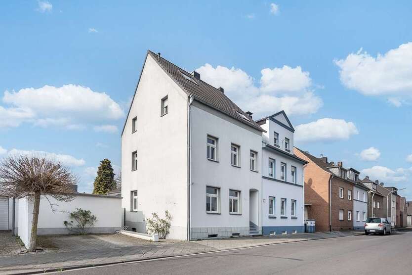 Haus zum Kaufen in Mönchengladbach 599.500 € 180 m²