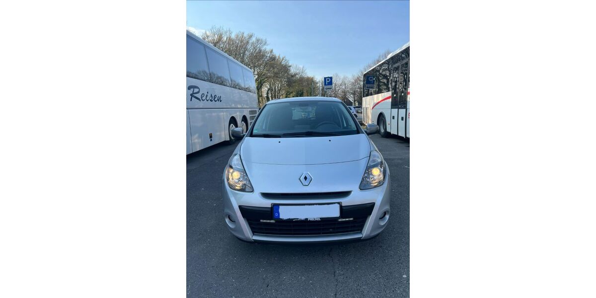 Renault Clio 111.200 km 4.850 &euro; Velbert 42549