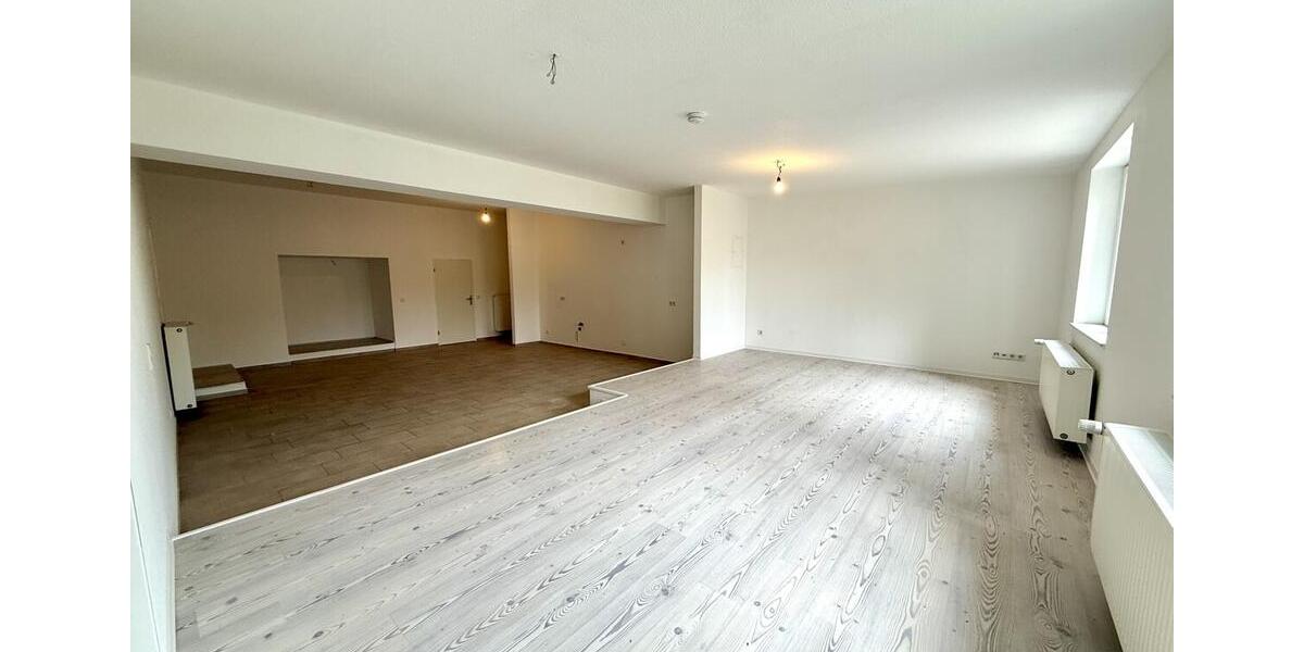 Stilvolle 2,5-Zimmer-Wohnung – frisch renoviert & sofort bezugsfrei! 2.5 zimmer