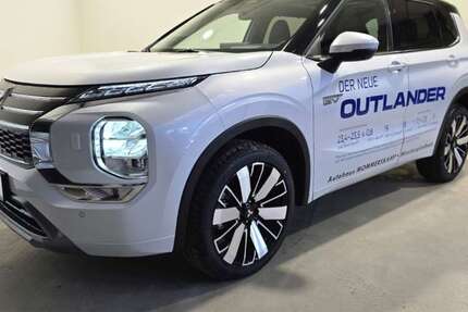 Mitsubishi Outlander 2.499 km 48.980 &euro; Mönchengladbach 41061
