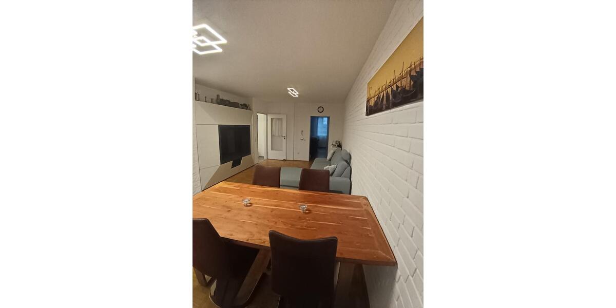 Etagenwohnung Krefeld Cracau - 3 Zimmer, 85 m&sup2;, 1.020&euro; | Angebot:24763802