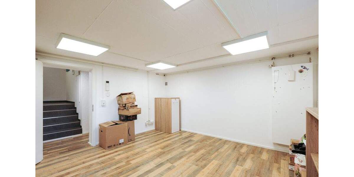 Stilvoll saniertes Familienidyll mit Pool 4 zimmer