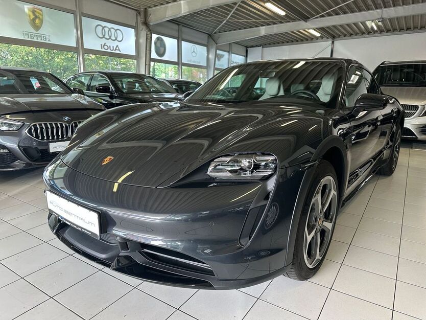 Porsche Taycan 5.300 km 93.990 € Köln 50827