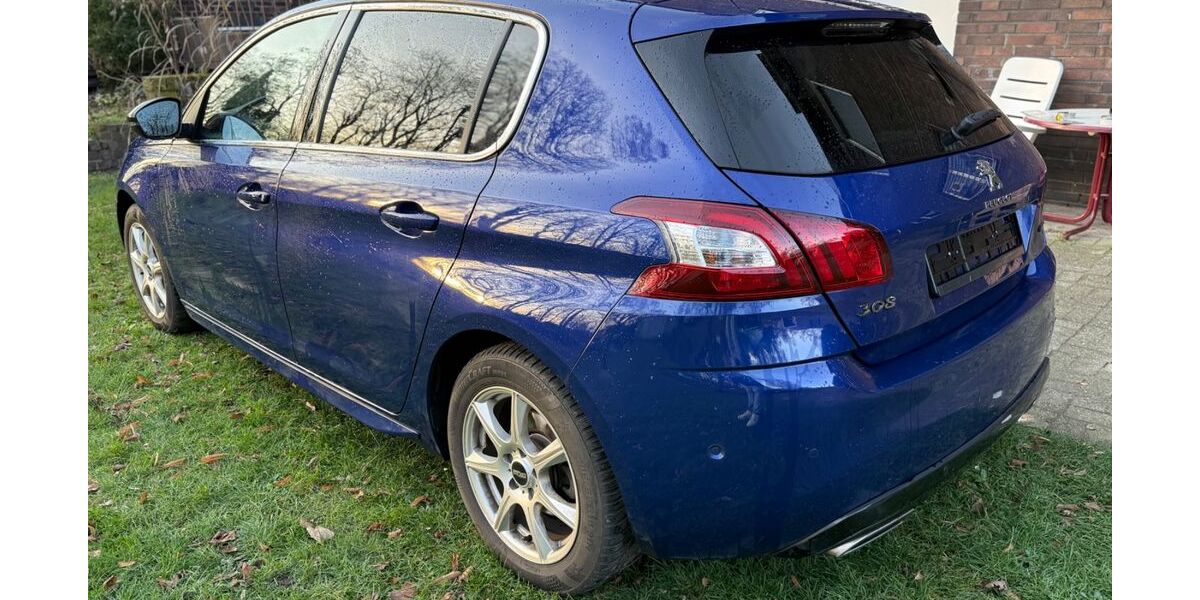 Peugeot 308 86.000 km 8.899 &euro; Oberhausen 46149