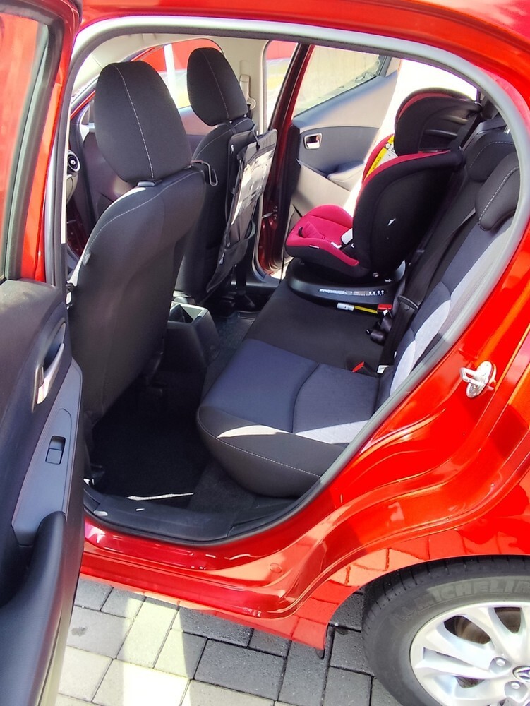 Mazda 2 173.000 km 7.250 € Viersen 41747