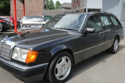 Mercedes-Benz E 230 TE Leder+Klima+ESD+SHZ H-Zulassung 166.000 km 9.999 &euro; Neuss 41462