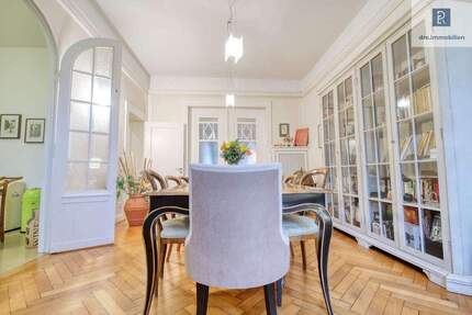 Düsseldorf Zooviertel Gehobenes Wohnen im Altbau in großzügigen Räumlichkeiten 5 zimmer