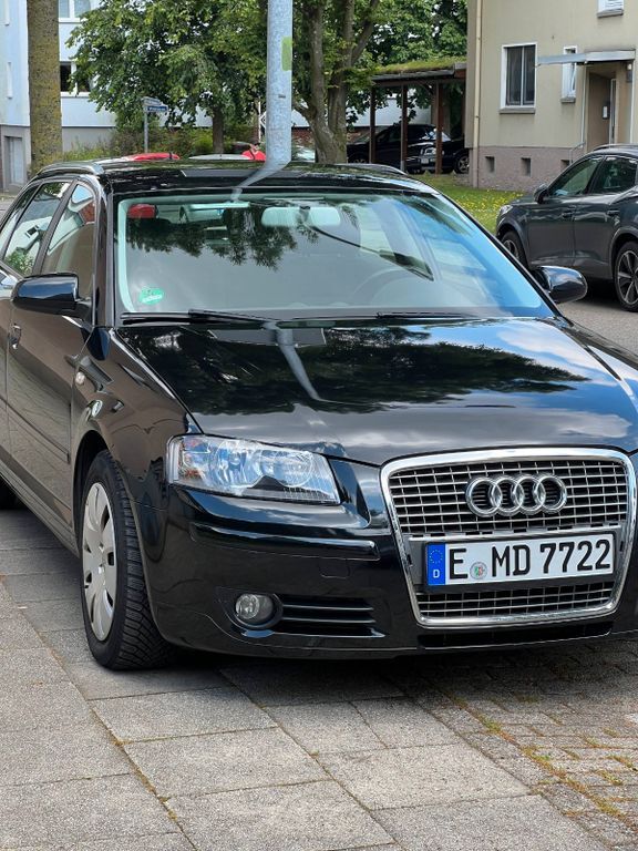 Audi A3 180.000 km 4.450 € Essen 45307