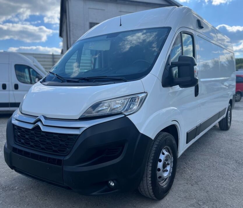 Citroen Jumper 176.861 km 14.400 € Essen 45136