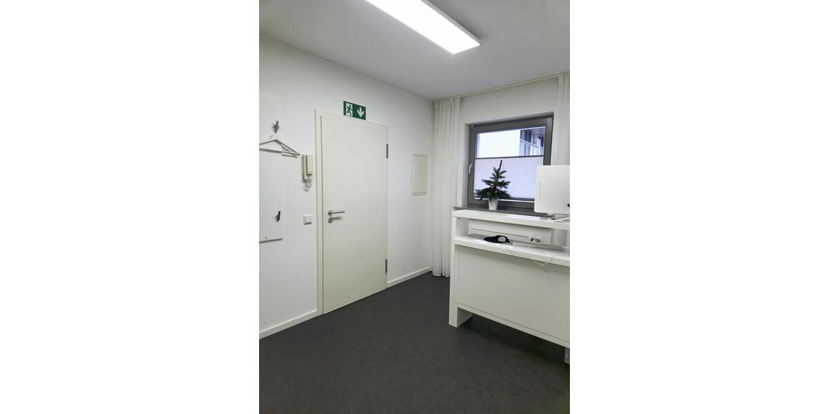 Praxisfläche Kosmetikstudio Büro zur Vermietung zimmer