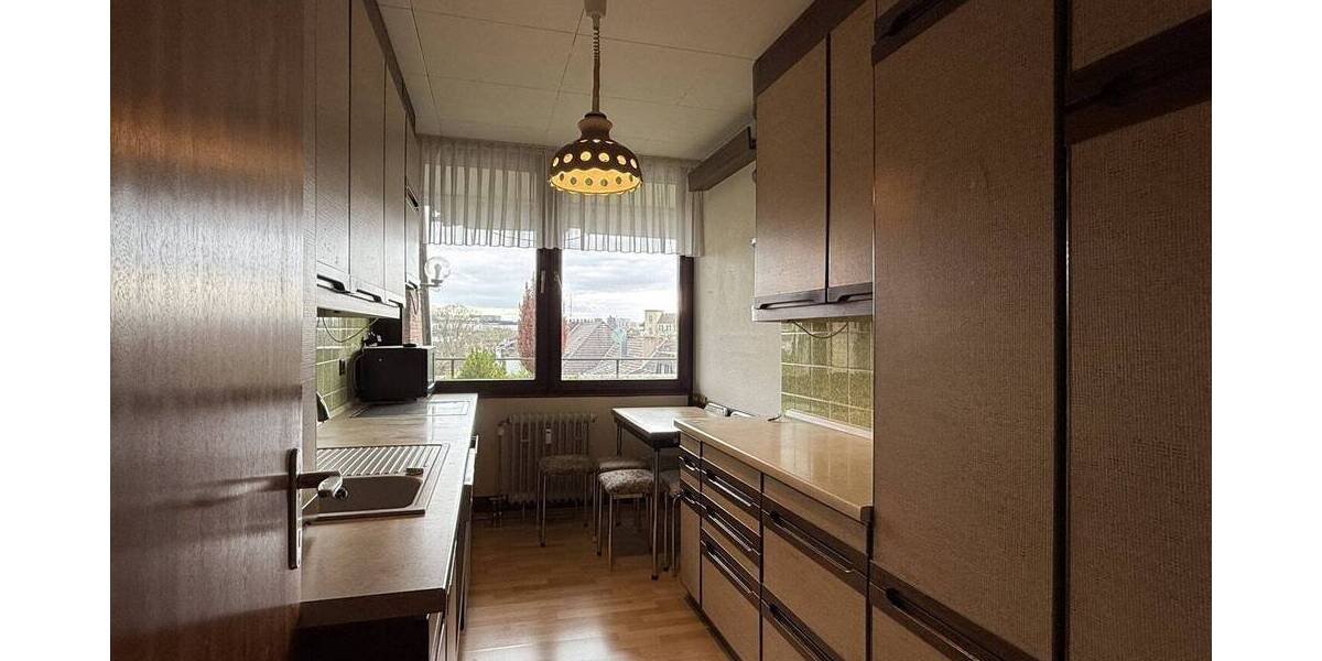 Etagenwohnung Krefeld Cracau - 4 Zimmer, 138 m&sup2;, 203.000&euro; | Angebot:26902305