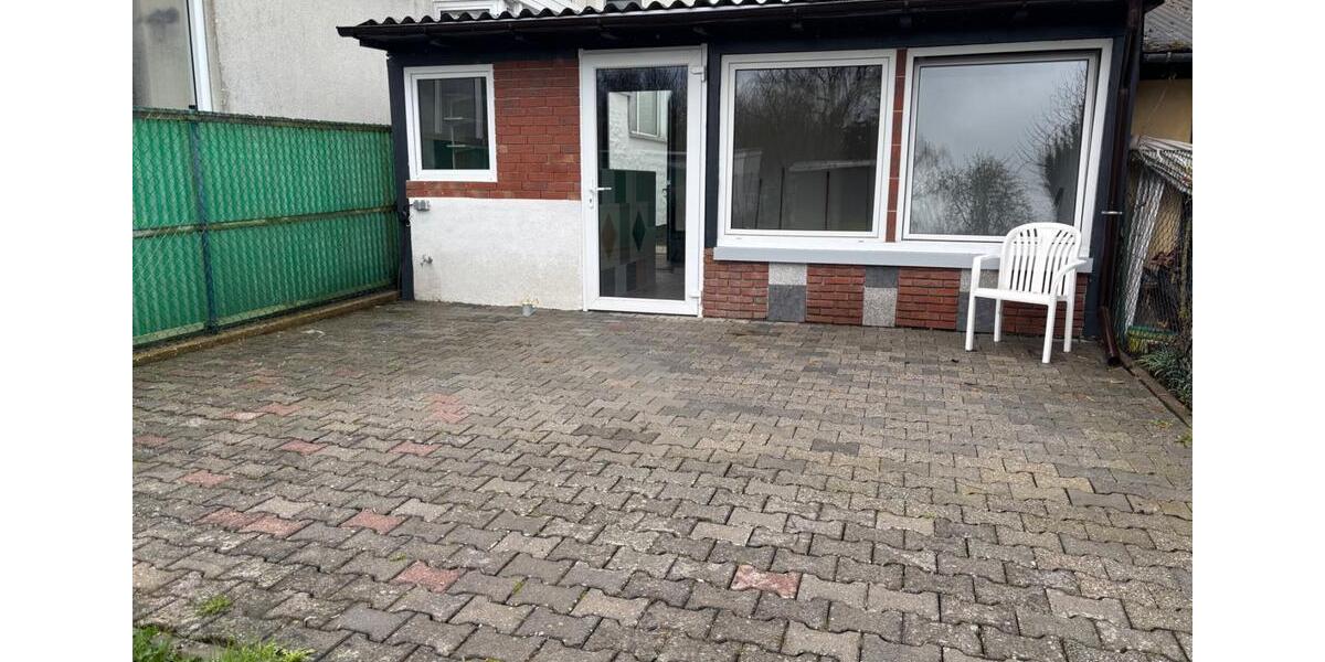 Reihenhaus Grevenbroich - 7 Zimmer, 170 m&sup2;, 1.700&euro; | Angebot:25647269