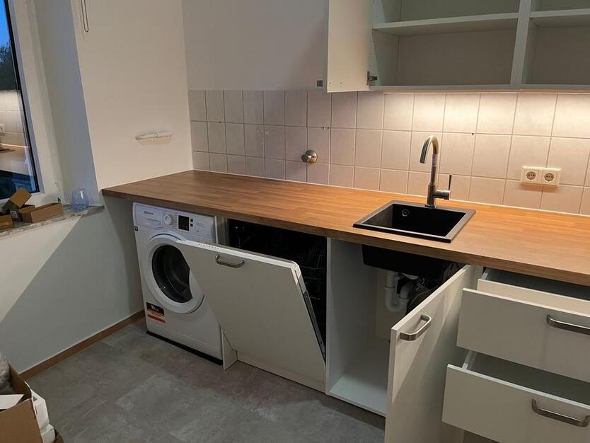 Helle Altbauwohnung für junges Pärchen in Düsseldorf-Lörick zimmer