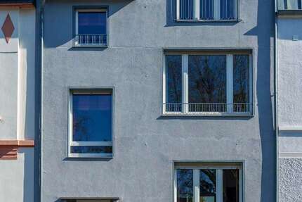 Haus Krefeld Bockum - 6 Zimmer, 208 m&sup2;, 649.000&euro; | Angebot:25801474