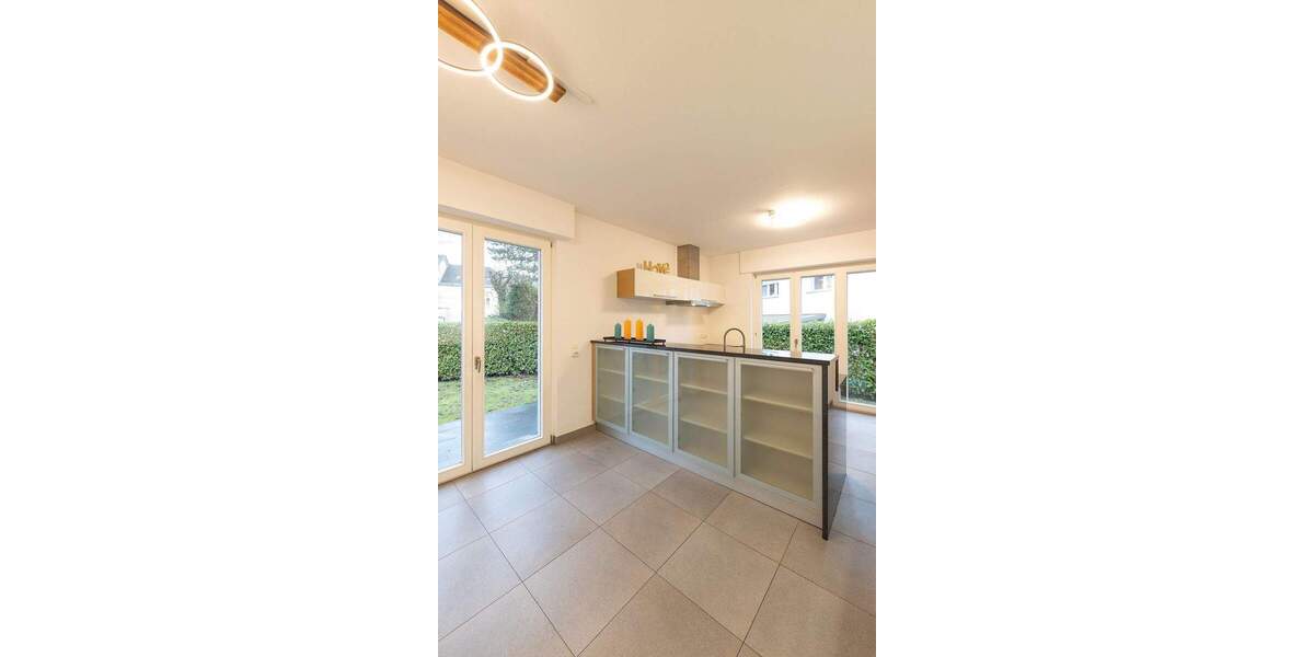 * Freistehendes Einfamilienhaus mit hoher Lebensqualität in begehrter Gerresheimer Lage * 6 zimmer