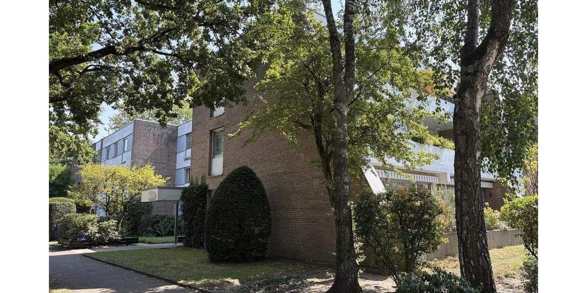 Krefeld-Stadtwald: luxuriöse 6-Zimmer-Wohnung mit Ost-, Süd- und Westterrasse 6 zimmer