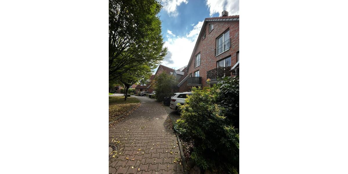 Reihenmittelhaus mit Einliegerwohnung in Neuss-Meertal 6 zimmer