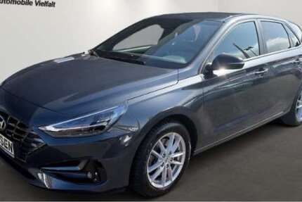 Hyundai i30 42.500 km 16.590 &euro; Mönchengladbach 41061