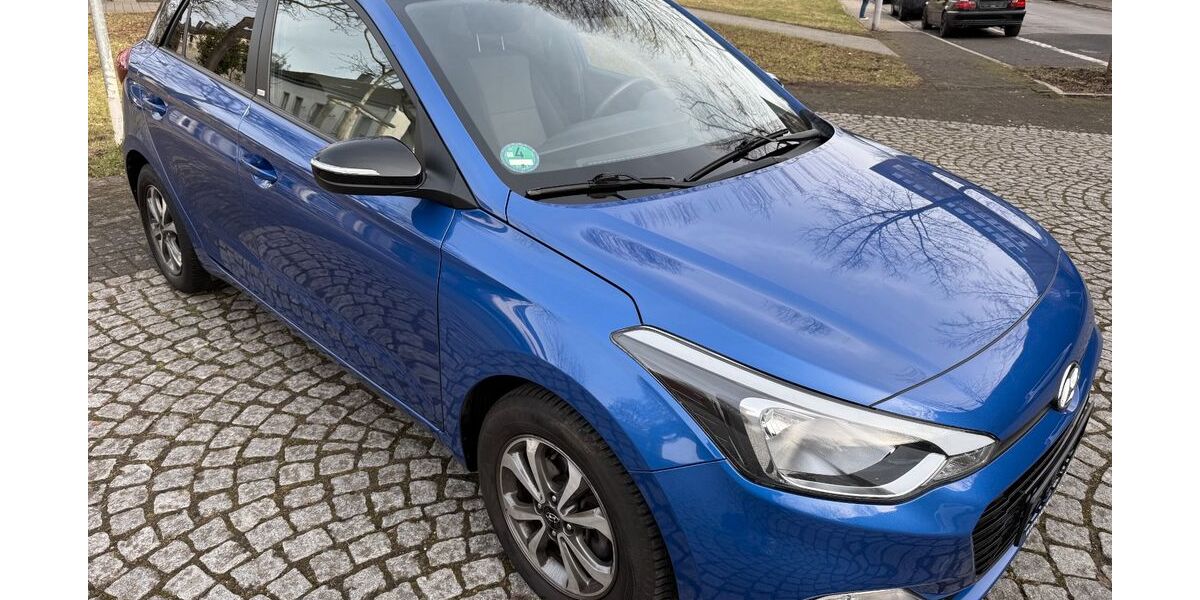 Hyundai i20 150.000 km 7.950 &euro; Mülheim an der Ruhr 45476