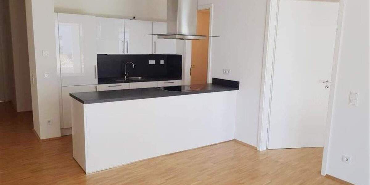 Etagenwohnung Mönchengladbach Stadtmitte - 3 Zimmer, 87 m&sup2;, 1.158&euro; | Angebot:25707467