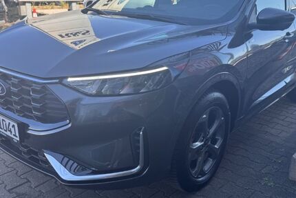 Ford Kuga 2.800 km 36.290 &euro; Pulheim 50259