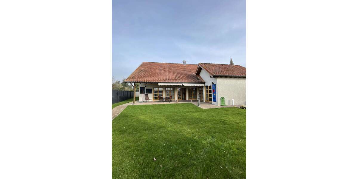 Haus zum Mieten in Monheim 2.300 € 154 m² 4 zimmer