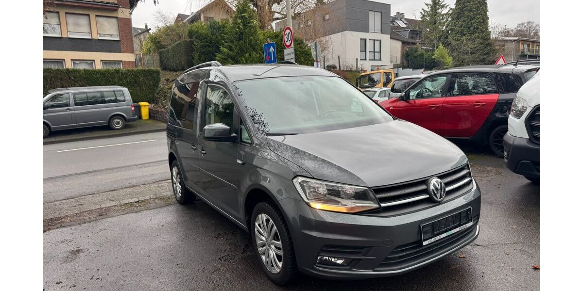 VW Caddy 255.000 km 8.899 &euro; Solingen 42655